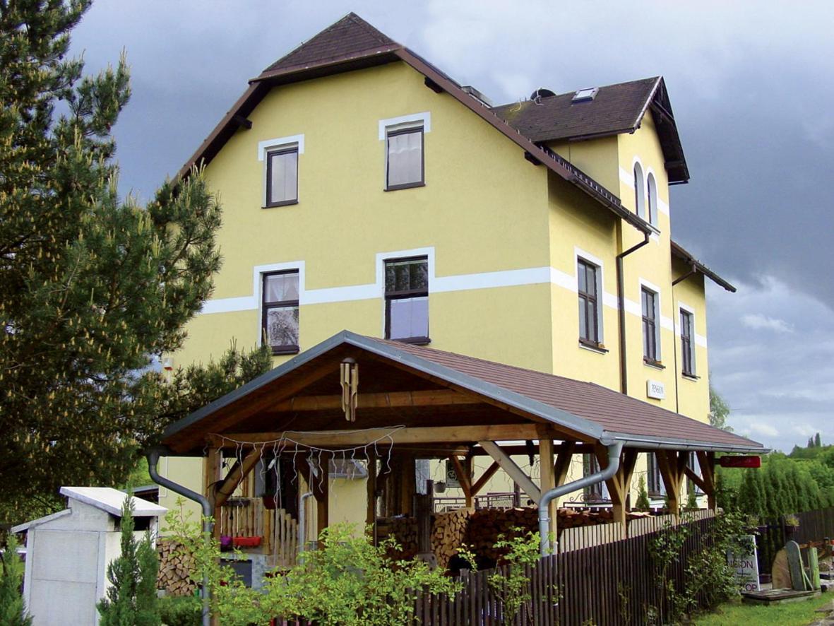 Pension Vetrny Vrch Ostrov  Exterior foto